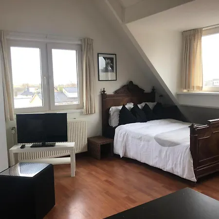Studio Zandvoort 民宿